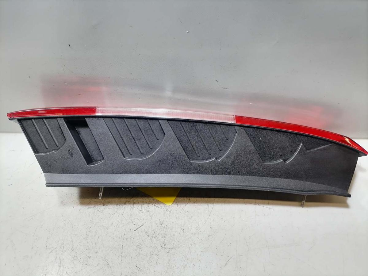 Ford C-Max original R&uuml;cklicht R&uuml;ckleuchte Schlussleuchte links Facelift Bj.2007
